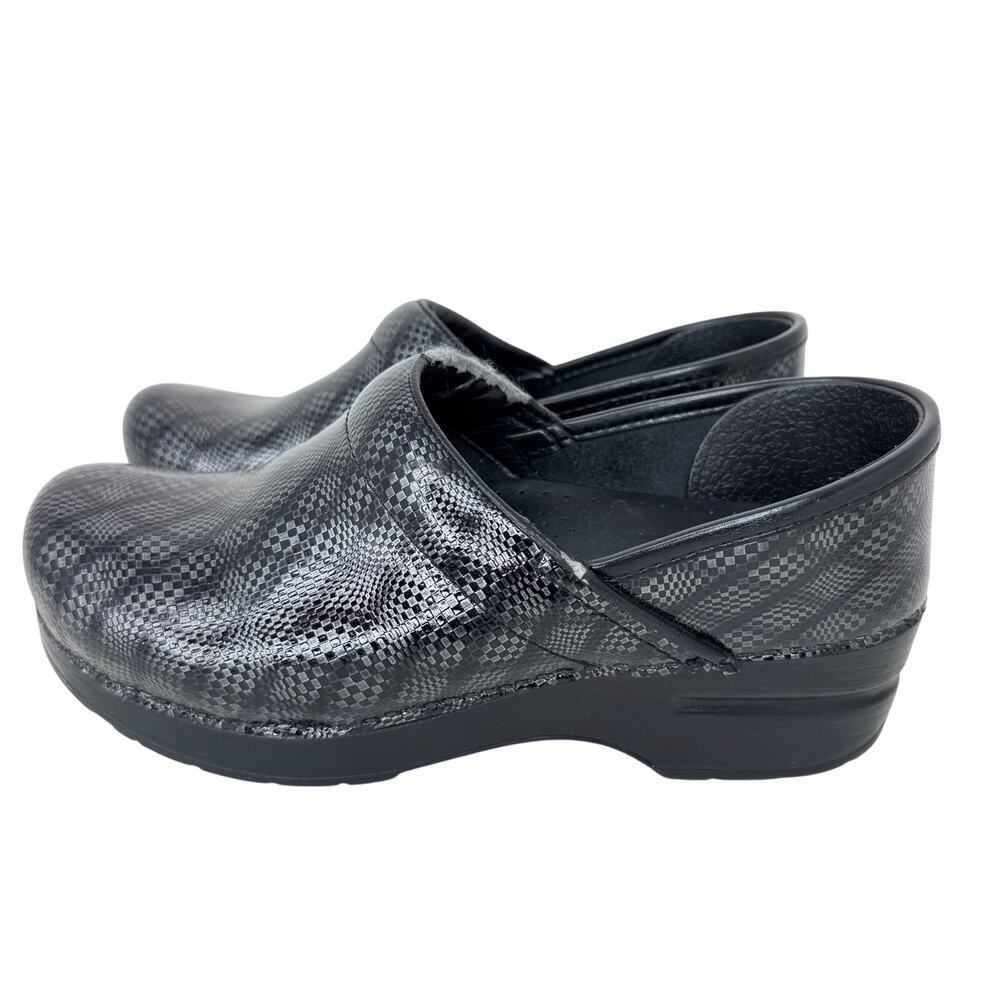 Dansko Professional Pro‎ Clog Shoes Diamond Patent Leather Black Womens Size 37